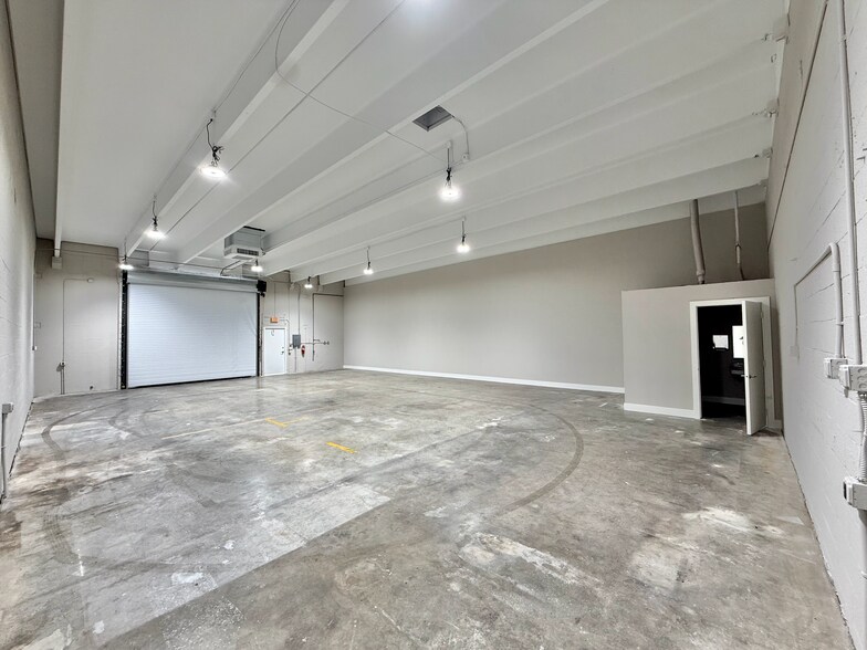 More Photos Of 1630 Clare Ave, West Palm Beach Light Distribution For Lease