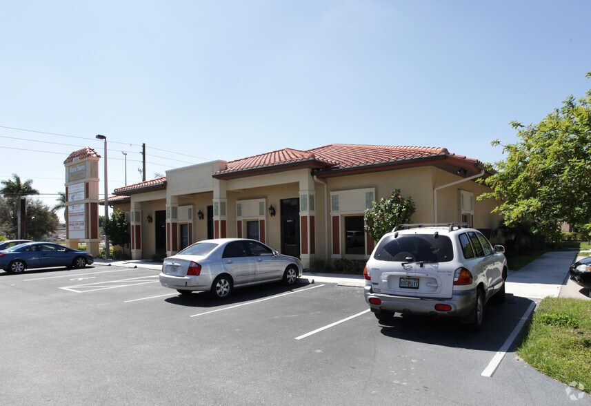 More Photos Of 4857 Palm Beach Blvd, Fort Myers Office For Lease