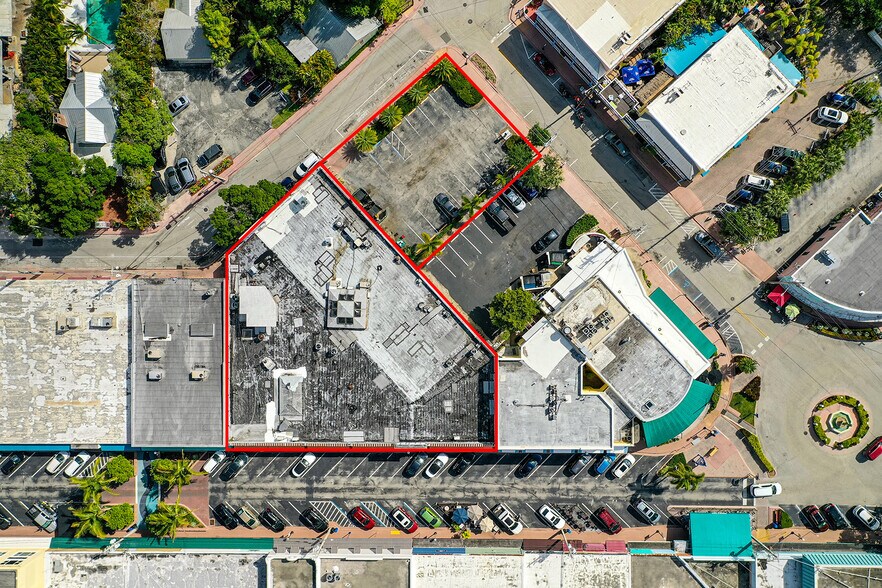 More Photos Of 13-31 SW Osceola St, Stuart Storefront Retail Office For Lease