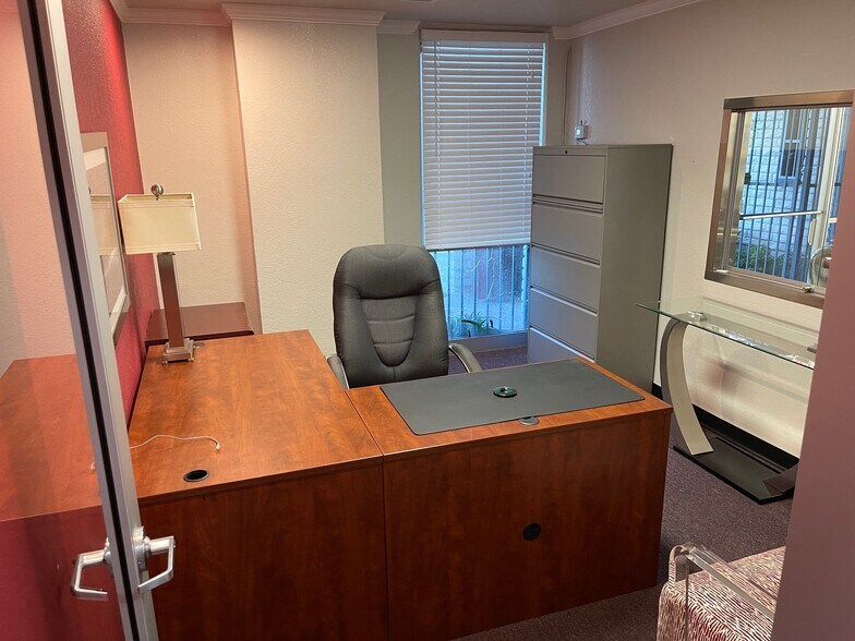 More Photos Of 2230 S Anne St, Santa Ana Manufacturing For Sale