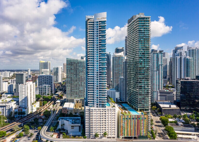 More Photos Of 40 SW 13th St, Miami Office Residential For Lease