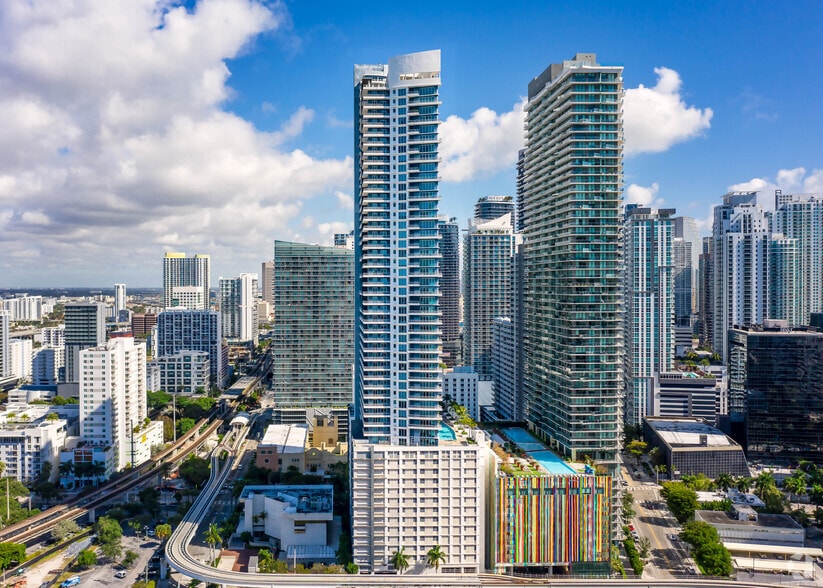 More Photos Of 40 SW 13th St, Miami Office Residential For Lease