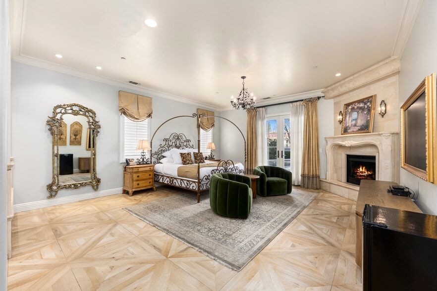 More Photos Of 1210 Arden Hills Ln, Sacramento Specialty For Sale