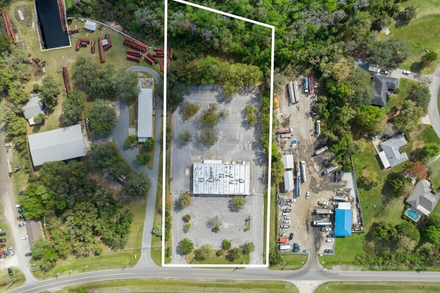 More Photos Of 167 Comfort Rd, Palatka Warehouse For Lease