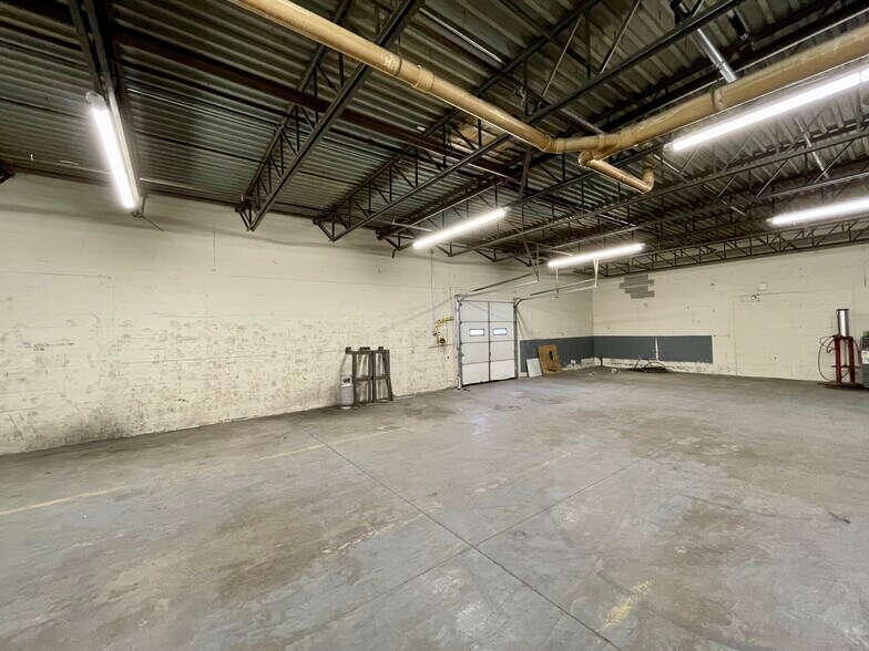 More Photos Of 48 Commercial St, Lewiston Light Manufacturing For Lease