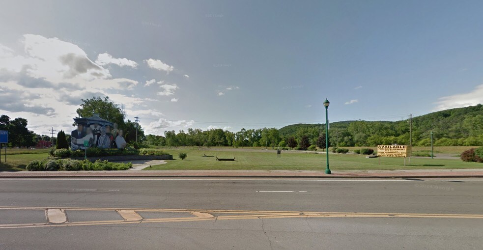 More Photos Of 905 E Church St, Elmira Land For Lease