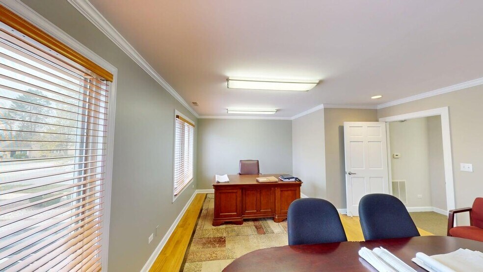 More Photos Of 334 E Colfax St, Palatine Loft Creative Space For Sale