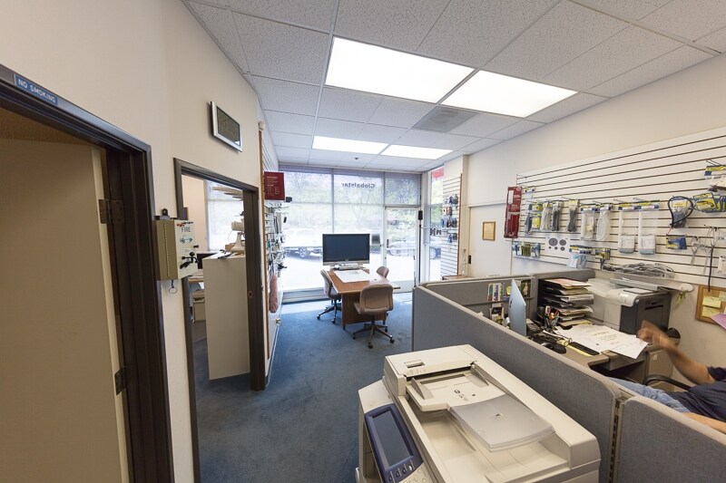 More Photos Of 5256 Aero Dr, Santa Rosa Light Manufacturing For Lease