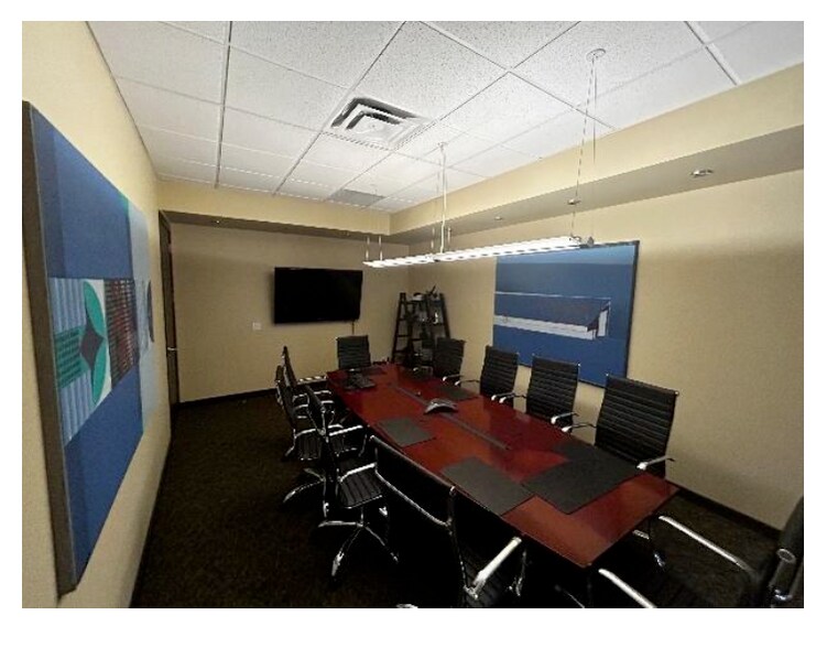 More Photos Of 10580 115th St NW, Edmonton Storefront For Sale