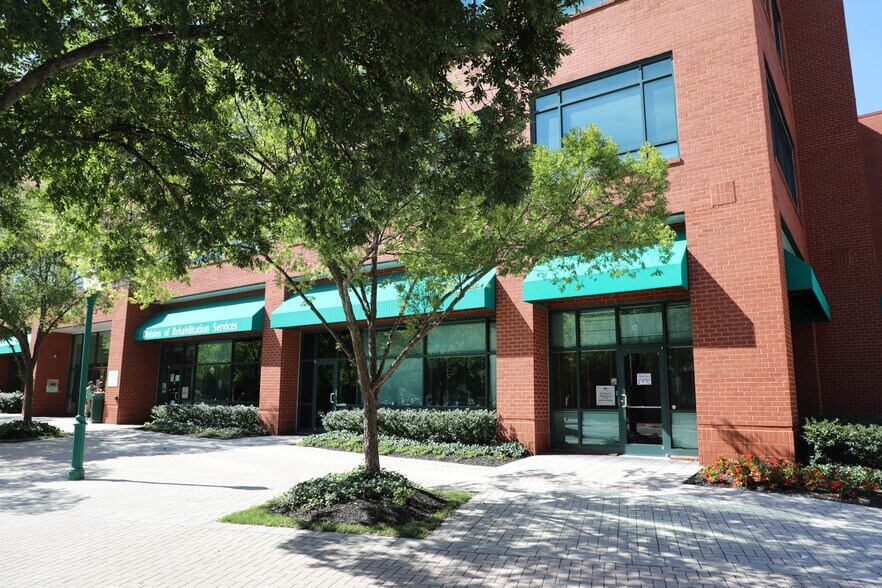 More Photos Of 1010 Park Ave, Baltimore Office For Lease