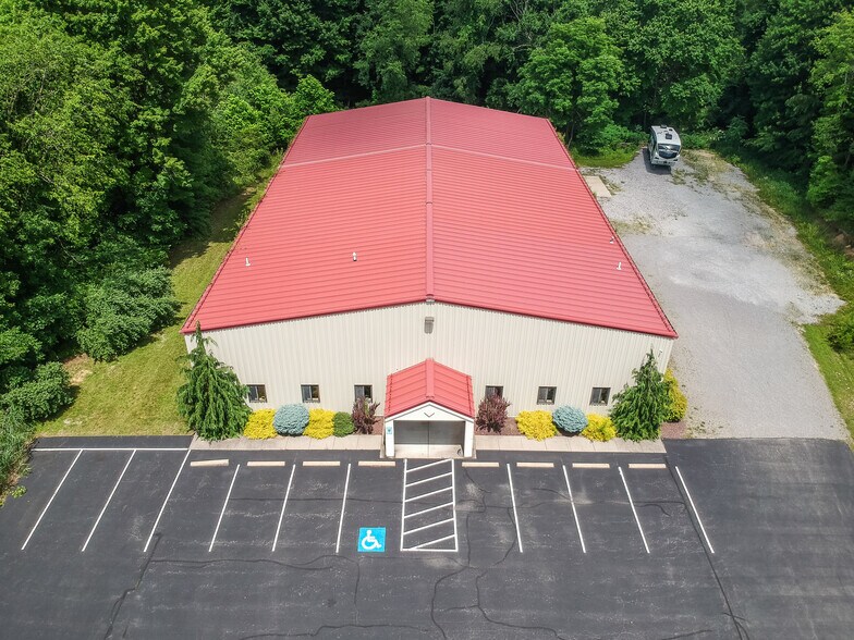More Photos Of 703 Commerce Ave, New Castle Warehouse For Sale
