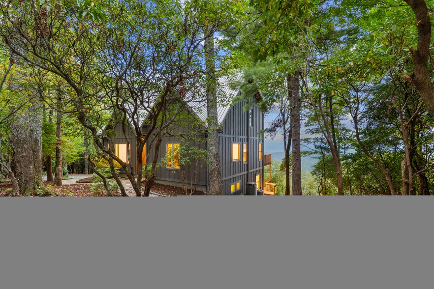 More Photos Of 243 Ridgeline Dr, Brevard Specialty For Sale