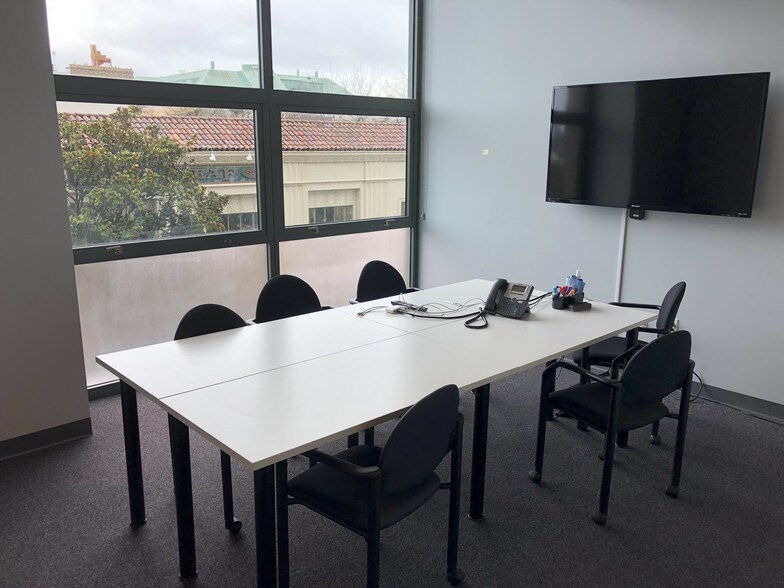 More Photos Of 1200 Pacific Ave, Santa Cruz Office For Lease