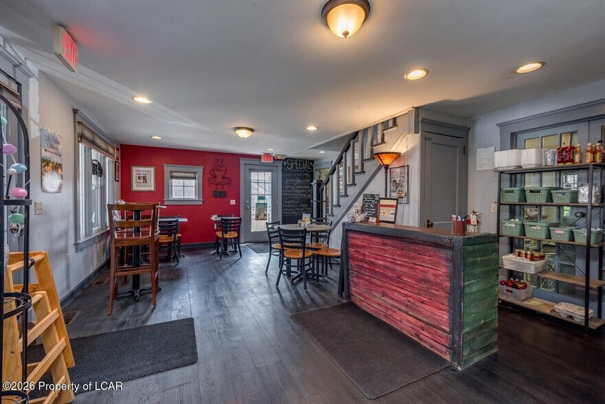 More Photos Of 206 N Main St, Shavertown Office For Sale