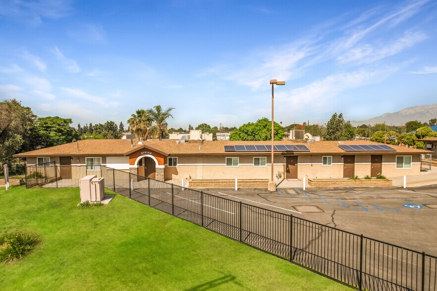 More Photos Of 9904 Bloomington Ave, Bloomington Specialty For Sale