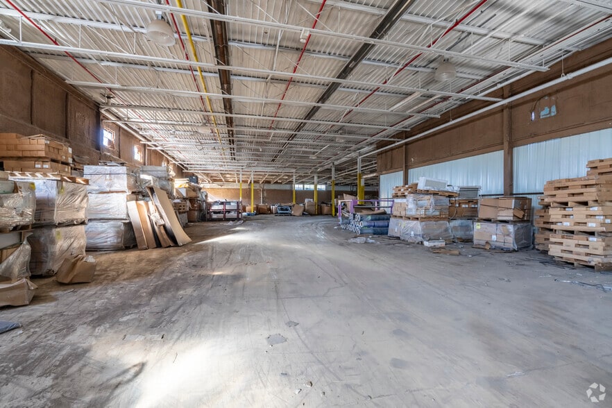 More Photos Of 44052 Yost Rd, Canton Township Manufacturing For Sale