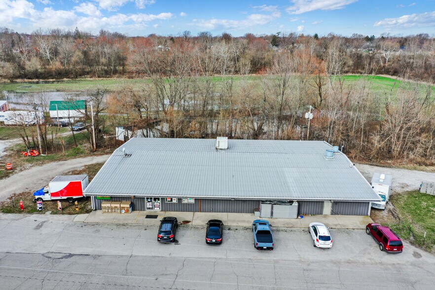 More Photos Of 9135 S Mill Rd, Knightstown Supermarket For Sale