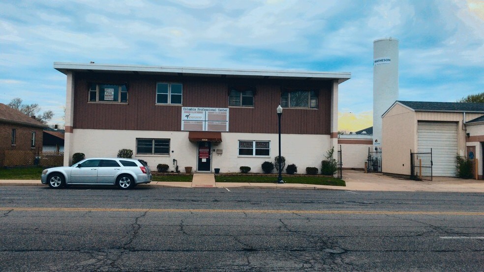 More Photos Of 5908 Columbia Ave, Hammond Office For Lease