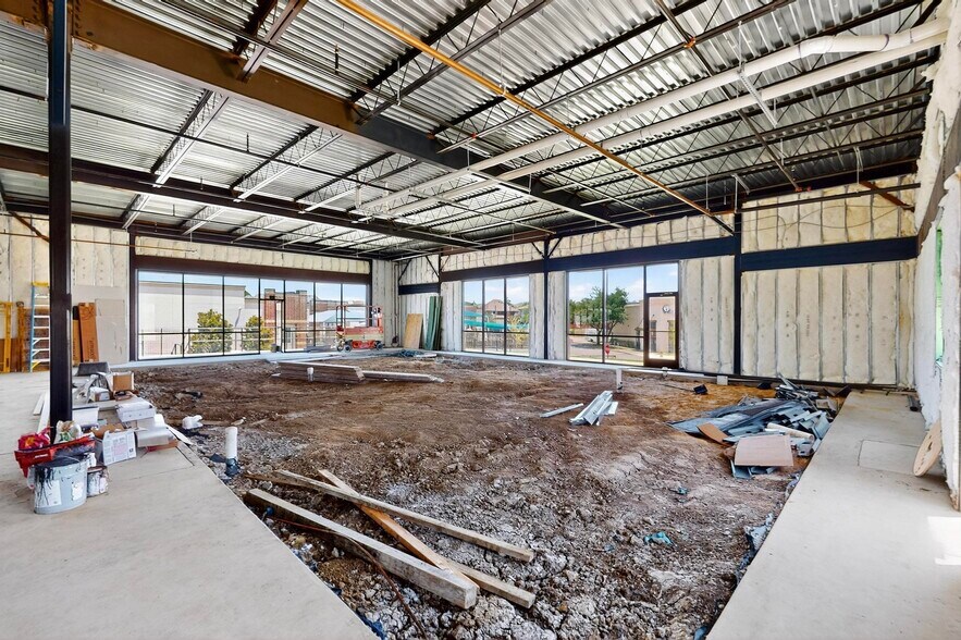 More Photos Of 8500 Olympus Blvd, Irving Office For Sale