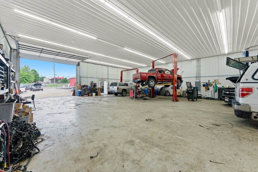 More Photos Of 600 Pittsburgh Rd, Uniontown Auto Dealership For Sale