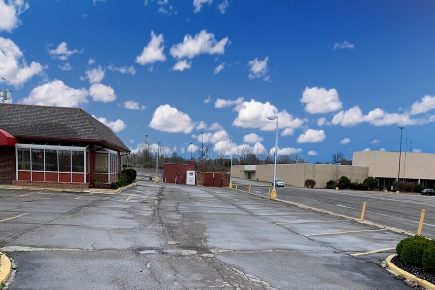 More Photos Of 1565 Marion-Waldo Rd, Marion General Retail For Sale