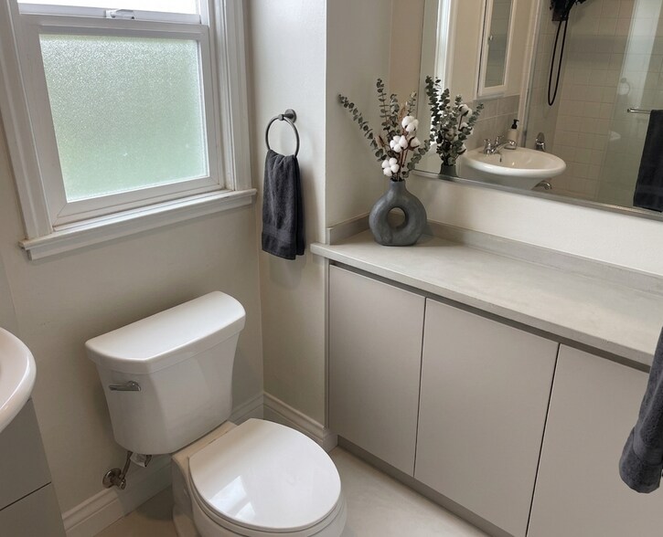 More Photos Of 34 W 38th Ave, San Mateo Multifamily For Sale