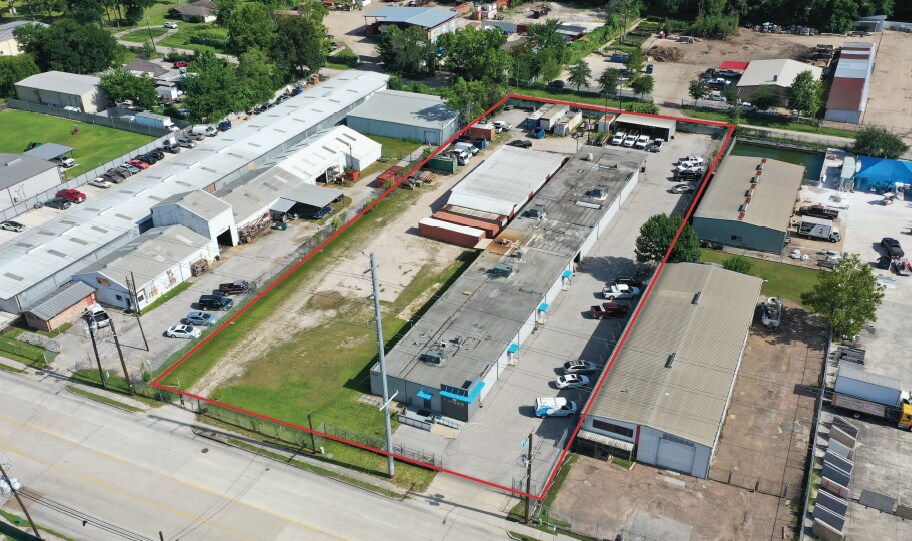 Primary Photo Of 3514 Pinemont Dr, Houston Warehouse For Sale