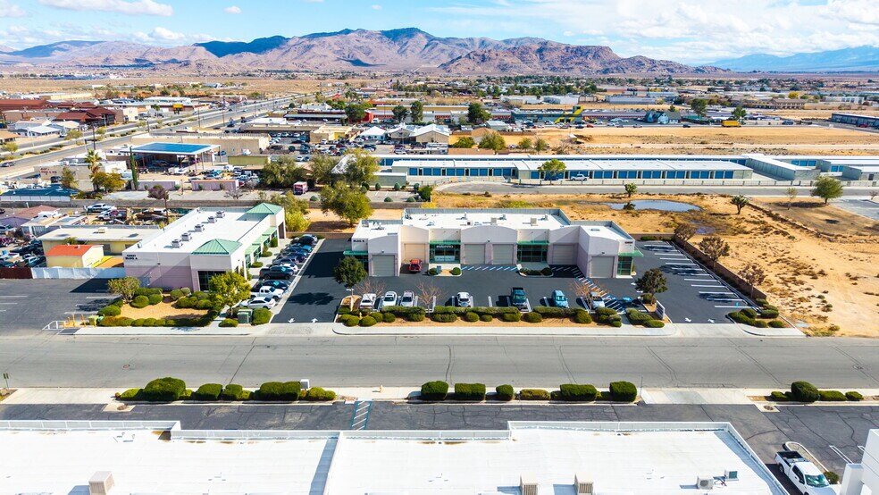 Primary Photo Of 13631 Pawnee Rd, Apple Valley Light Distribution For Sale