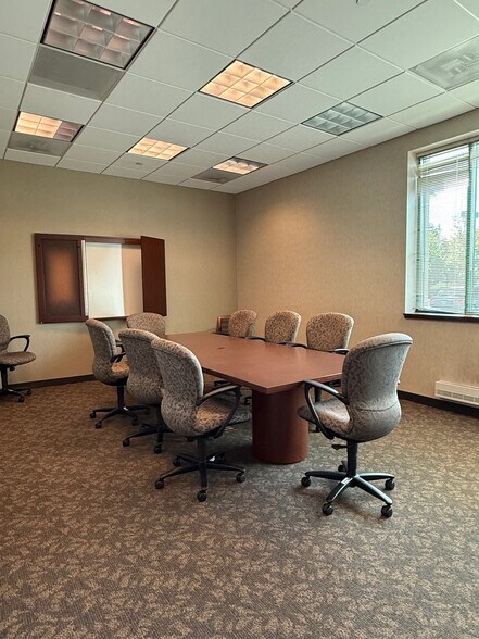 More Photos Of 1978 W Wilson St, Batavia Bank For Lease
