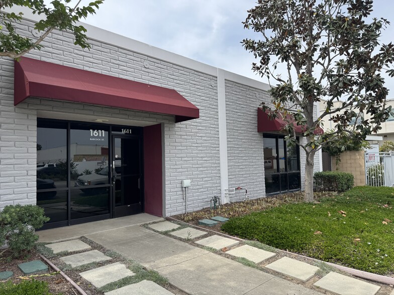 Primary Photo Of 868-882 W 16th St, Newport Beach Unknown For Lease