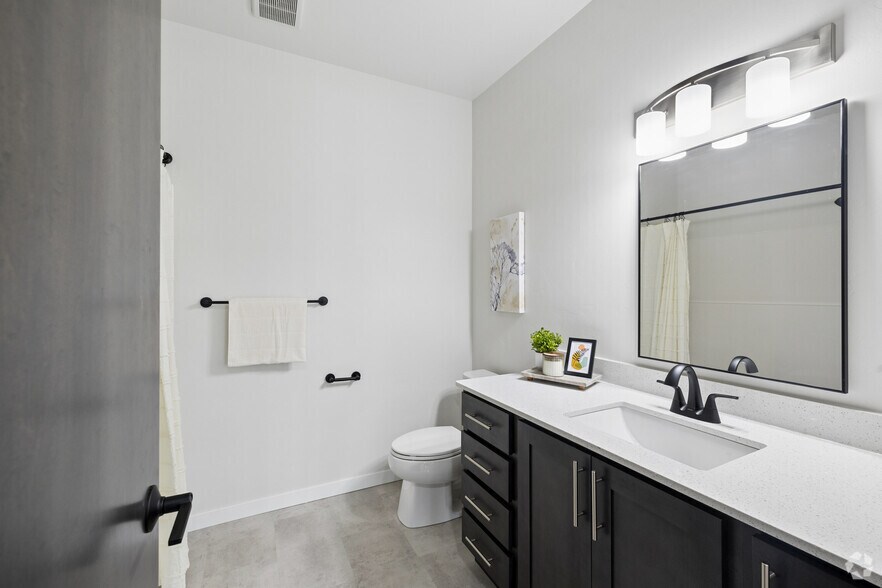 More Photos Of 582 Larsen Orchard Pky, Hobart Apartments For Lease