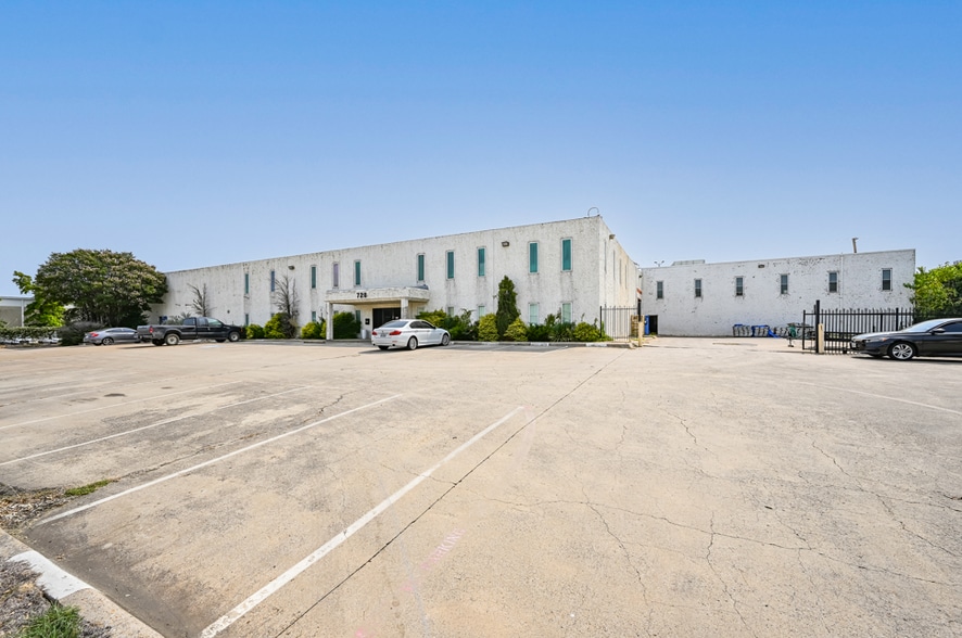 Primary Photo Of 728 111th St, Arlington Warehouse For Lease
