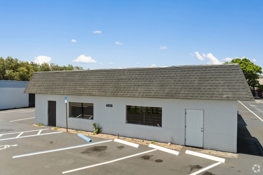 More Photos Of 4255 Westroads Dr, Riviera Beach Unknown For Lease