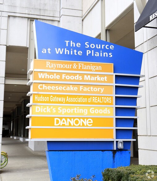 More Photos Of 1 Maple Ave, White Plains Unknown For Lease