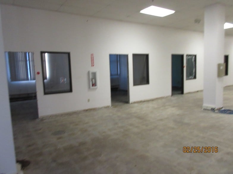 More Photos Of 302 Cushman St, Fairbanks Office For Lease