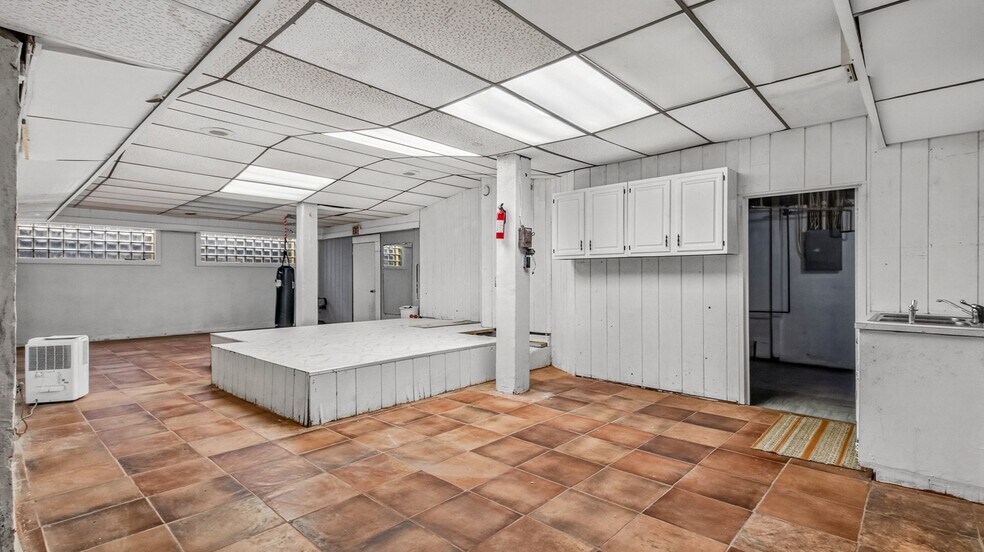 More Photos Of 110 W 2nd St N, Ladysmith General Retail For Sale