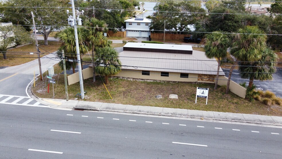 More Photos Of 9387 Seminole Blvd, Seminole Office For Sale