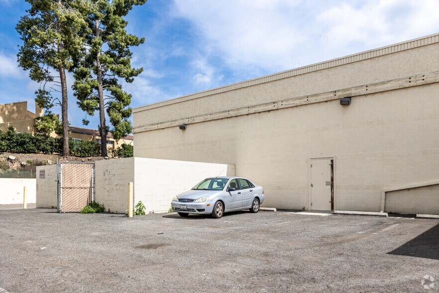 More Photos Of 19651 Yorba Linda Blvd, Yorba Linda Unknown For Lease