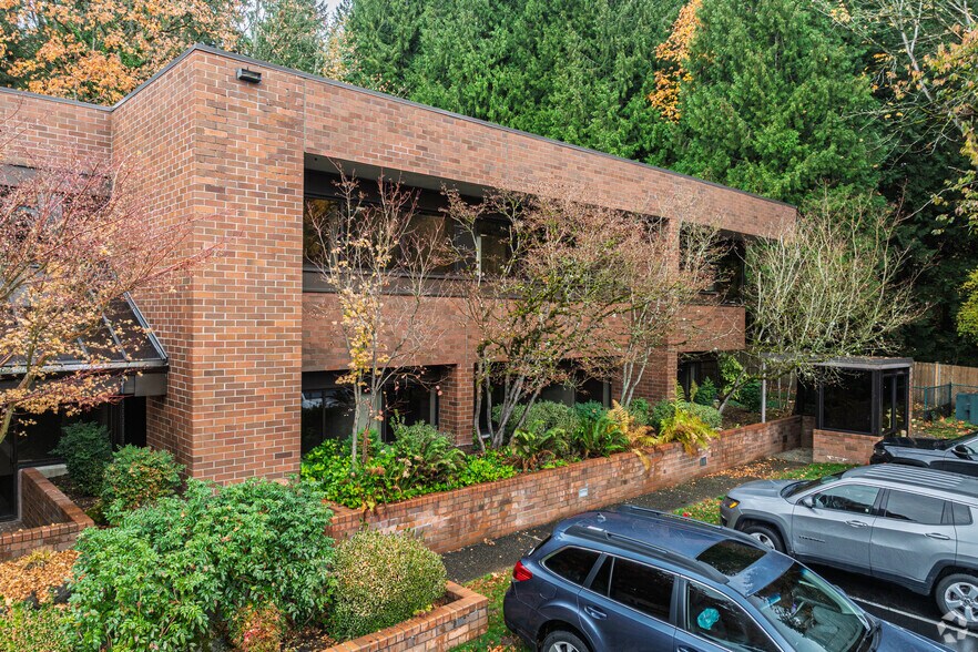 More Photos Of 2320 130th Ave NE, Bellevue Unknown For Lease