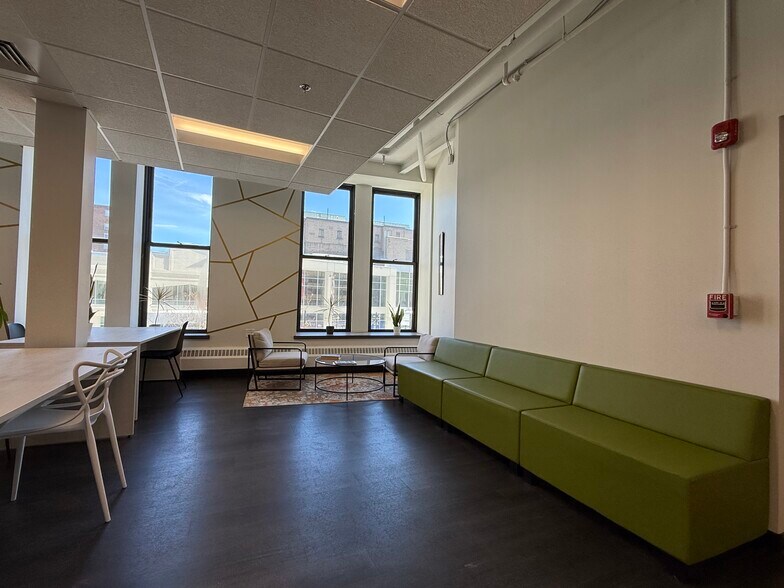 More Photos Of 554 Main St, Worcester Office For Lease