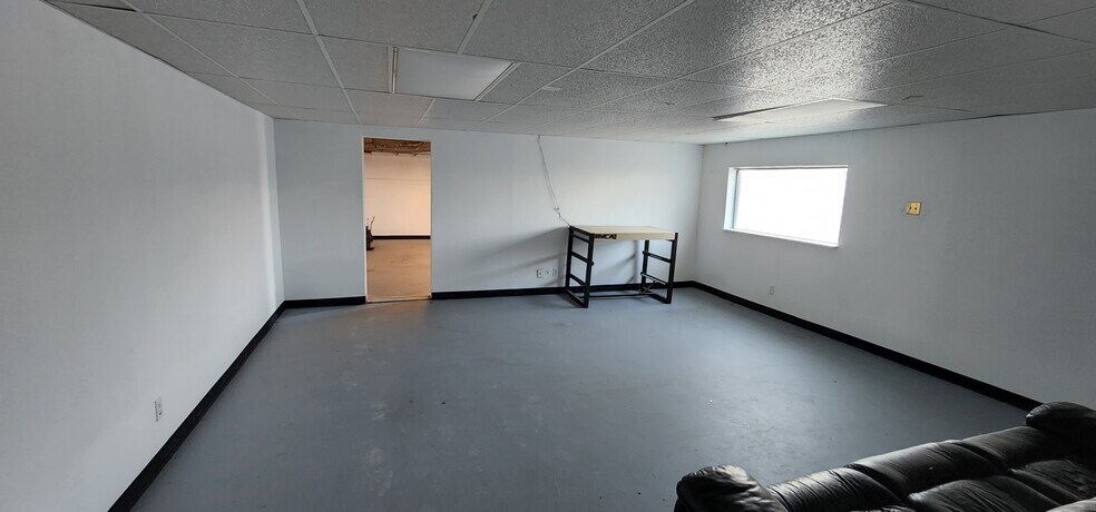 More Photos Of 1808-1812 Santa Fe Dr, Weatherford Unknown For Lease