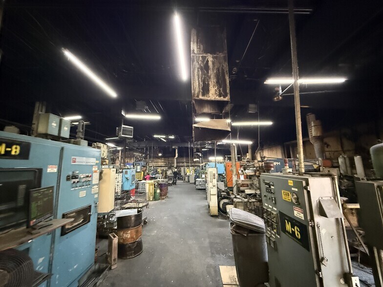 More Photos Of 2050 S Pecos St, Denver Warehouse For Sale