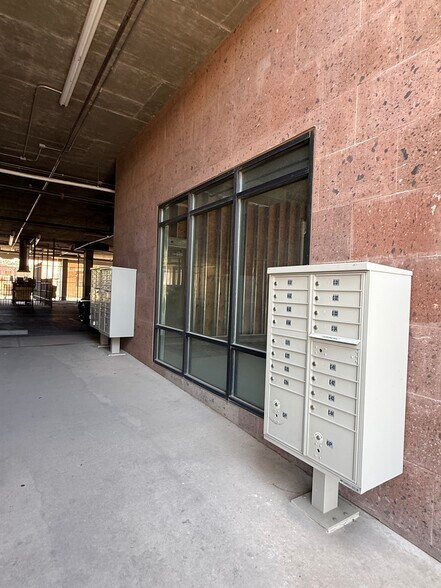More Photos Of 501 S Campbell St, El Paso Apartments For Lease