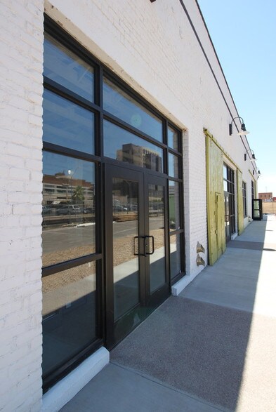 More Photos Of 402 S 1st St, Phoenix Office For Sale