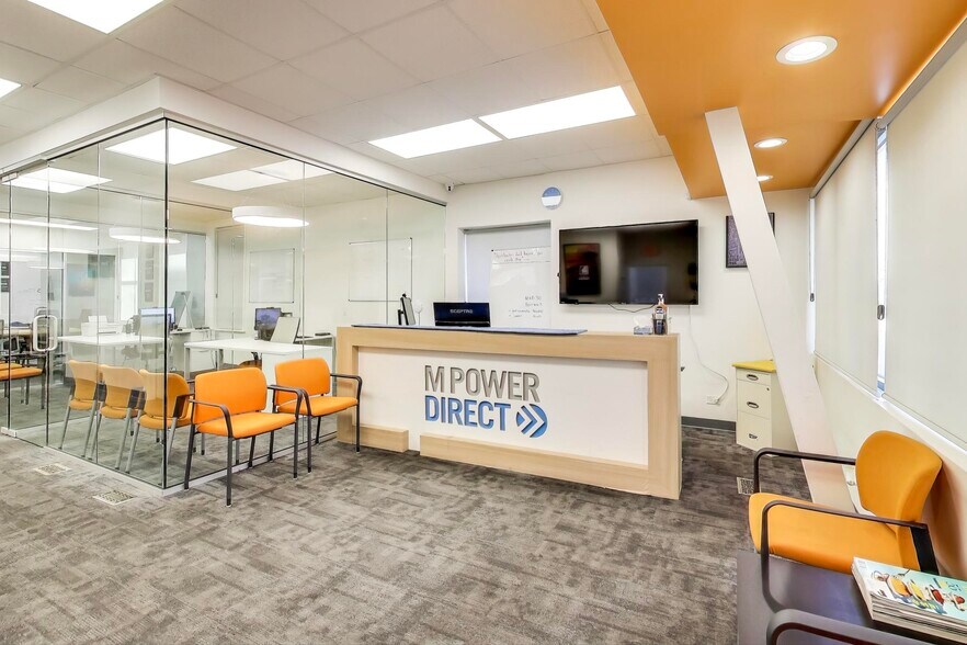 More Photos Of 2435 N Ashland Ave, Chicago Office Residential For Sale