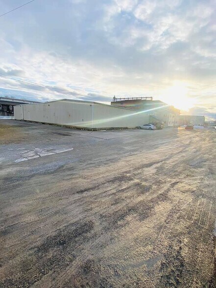 More Photos Of 10 Kelly Ave, Middleport Manufacturing For Lease