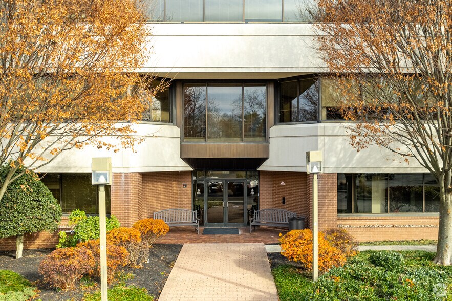 More Photos Of 901 Lincoln Dr W, Marlton Office For Lease