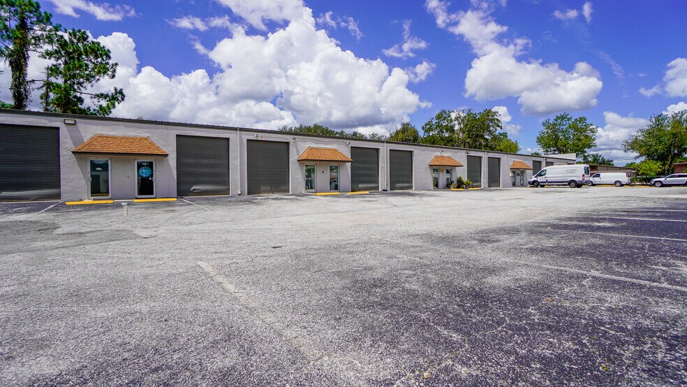 More Photos Of 970 Sunshine Ln, Altamonte Springs Unknown For Lease