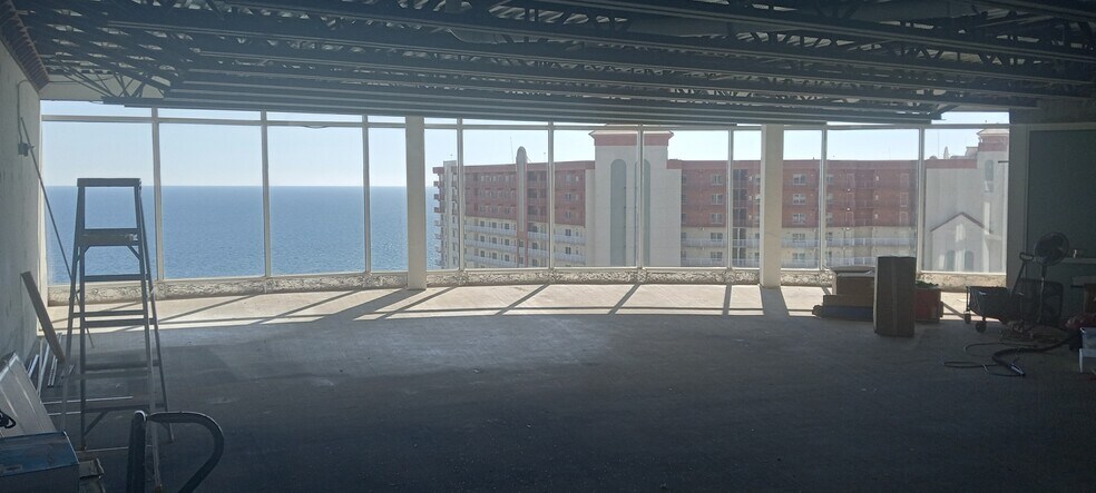 More Photos Of 9860 S Thomas Dr, Panama City Beach Apartments For Sale