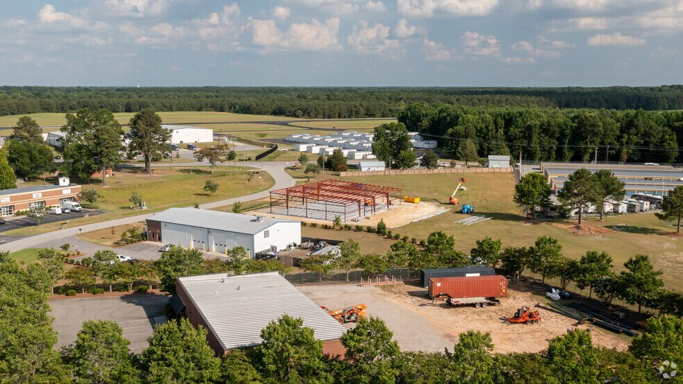 More Photos Of 87 Airport Industrial Rd, Clayton Warehouse For Sale